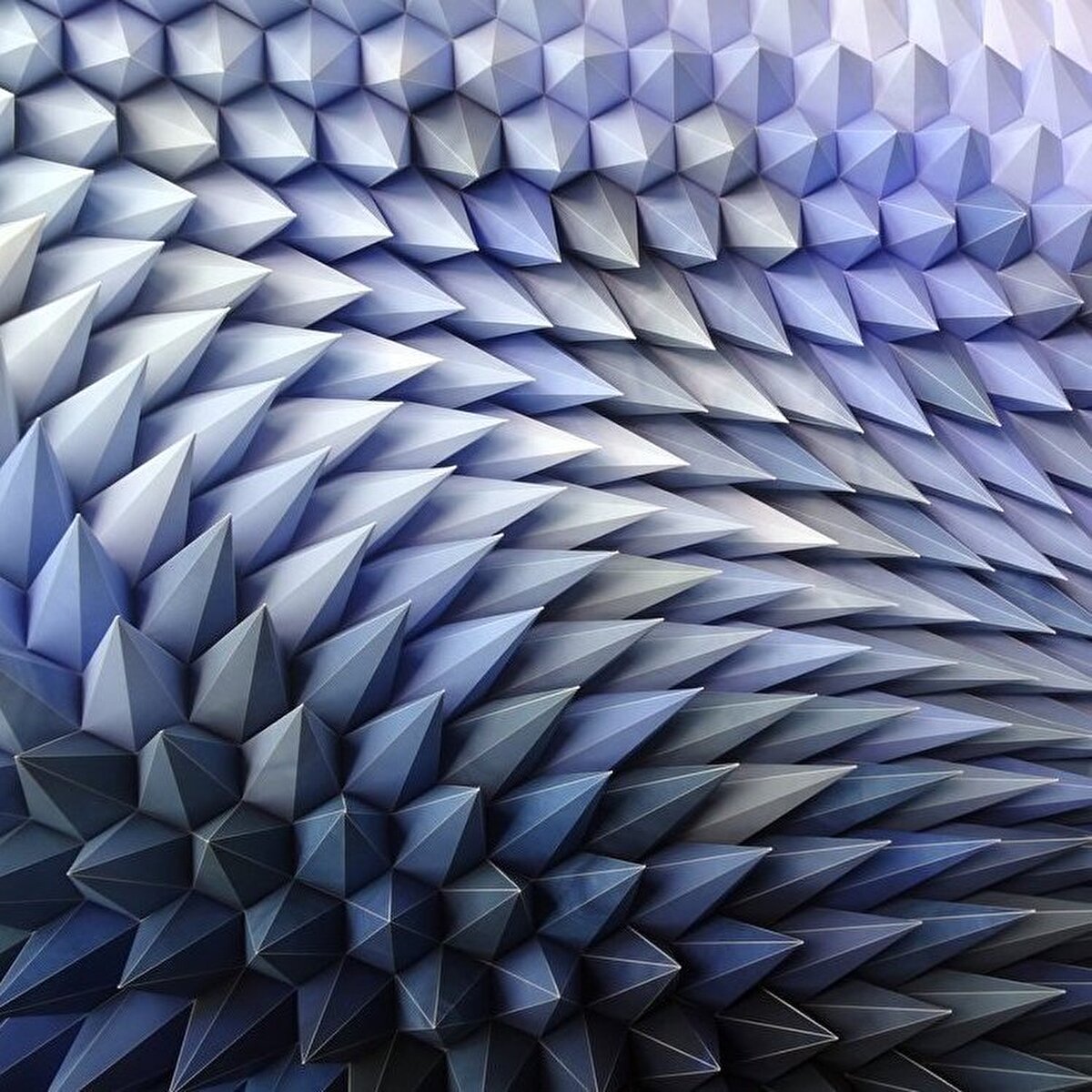 Sanatçıya göre, çalışma sürecinde ilginç olan kısım kendisi malzemeyle diyalog halinde oluyor ve buna bağlı olarak kullanılan materyal o süreçte nasıl şekil aldıysa eser de ona göre şekilleniyor. Sadece çalışmanın başında kıvrımların eğimi, uzunluk yada açılar konusunda düşünüyor. Her bir parçanın meydana gelmesi için ise önce dijital bir harita çıkarılıyor sonra kağıtlar katlanıp elle bir araya getiriliyor.