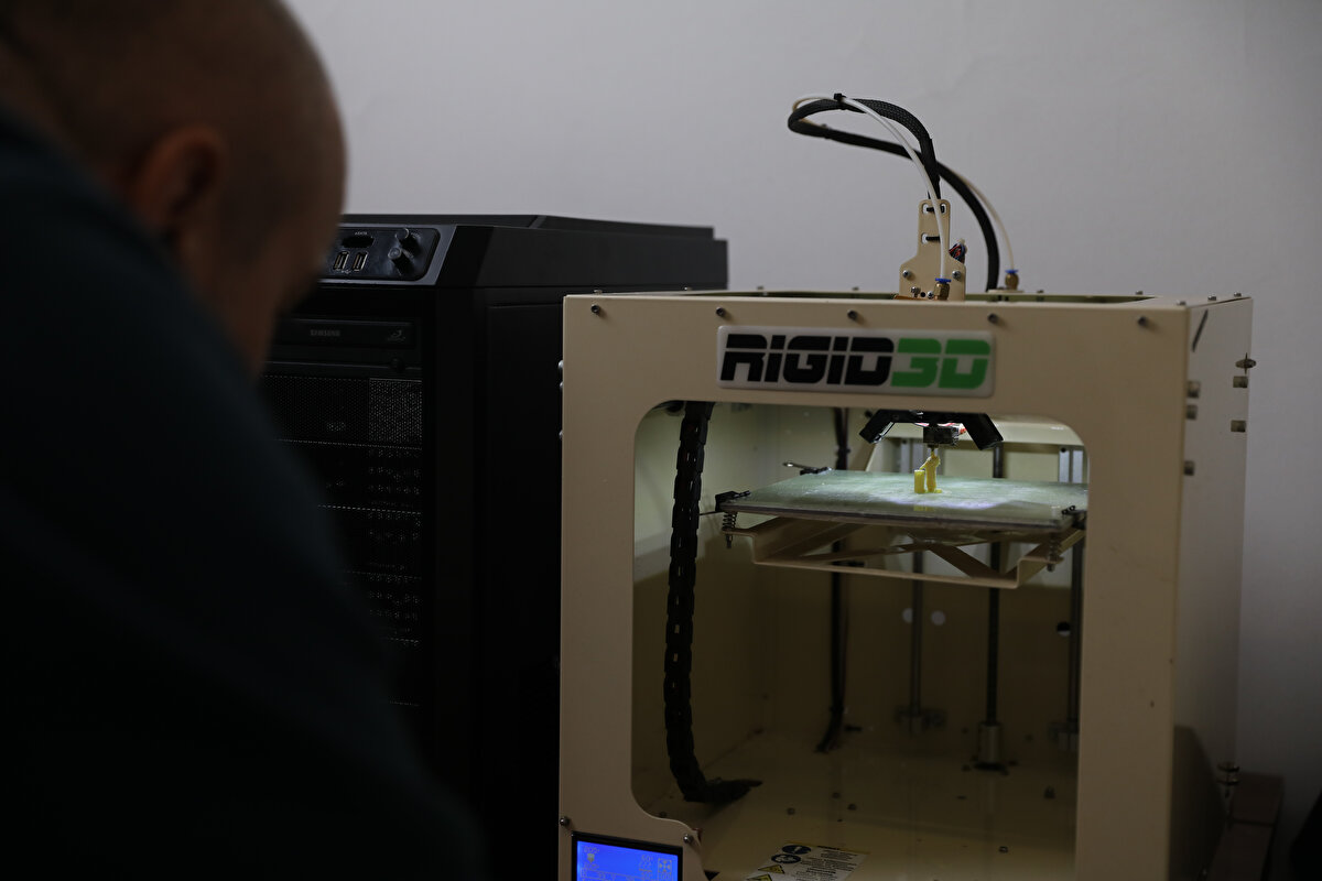 Agoranın bilinirliğini artırmaya çalıştıklarını aktaran Şebnem Yurdakul, şunları kaydetti:<br><br>"Smyrna Agorası, bütün bu sahip olduğu değerlere rağmen yeterince tanınmıyor ve bilinmiyor. Hem ulusal hem de uluslararası ziyaretçi sayısına baktığımız zaman oldukça düşük durumda. Hak ettiği değeri görebilmesi, anlaşılması, bilinmesini çok istiyoruz. Projemizin odağında Smyrna Agorası var. Projemizin ortakları arasında İtalya'dan Katanya Üniversitesi ve Santagata Vakfı, Yunanistan'dan da Egaleo Asya Minör Derneği de yer alıyor."