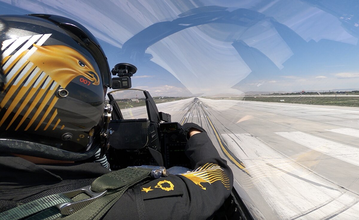 SOLOTÜRK, yeni manevrasıyla F-16 sınırlarını aştı