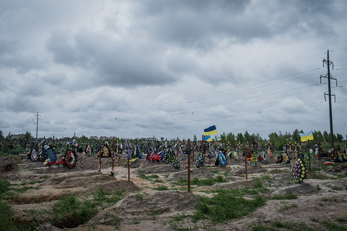 Herson’un referandum ile Rusya’ya ilhak edilmesi ihtimali gündeme getirildi. Rusya Dışişleri Bakanı Sergey Lavrov, yaptığı açıklamada, Herson’un Rusya’ya katılması olasılığına dikkati çekerek “Ukrayna halkı, kendi kaderini kendisi belirleyecek.” dedi.<br><br>