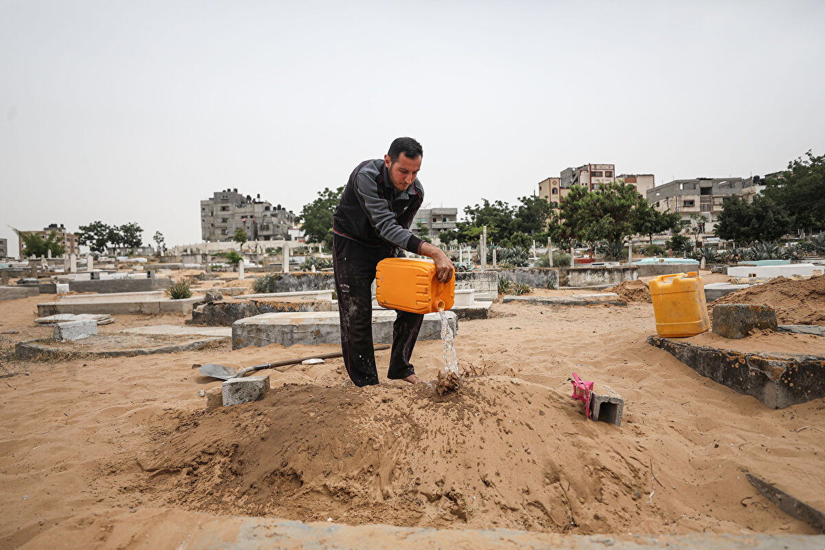 Şaban ayrıca yüksek lisans diplomasını alamadığı için biri Tunus'tan, diğeri Rusya'dan olmak üzere iki burs fırsatını da kaçırdığını sözlerine ekledi.