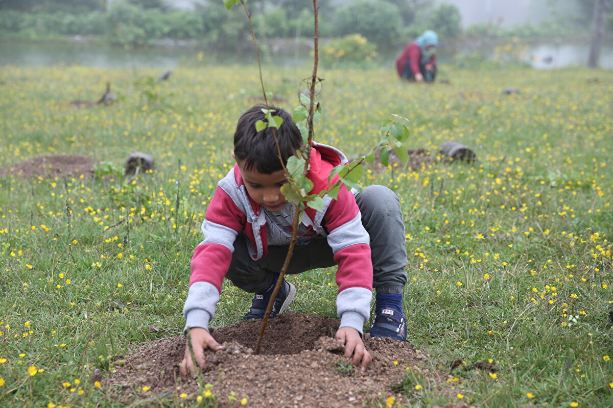 Dereli Kaymakamı Okan Yenidünya, etkinliğin öğrencilerin çevreye daha duyarlı bireyler olmaları açısından önemine işaret etti.<br><br>