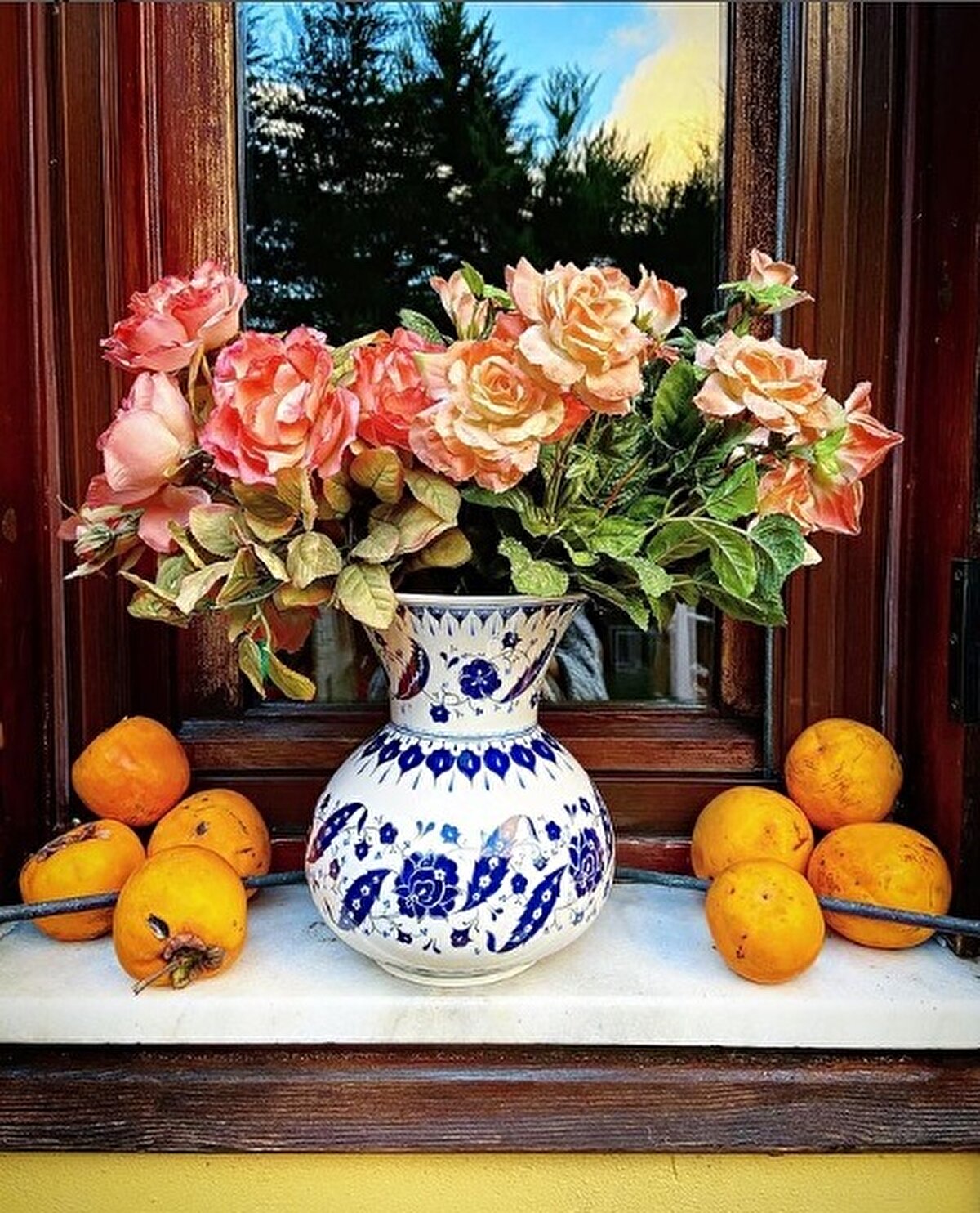 Sanatsal gelişimini daima destekleyen sanatçı, bu alanda kendinden önce gelen sanatçıların eserlerine sahip çıkmayı önemsiyor. Faik Kırımlı, Mehmet Gürsoy, Mustafa Dumanlar, Sıtkı Olçar, Nida Olçar, Melike Haliloğlu; Nebile Topcu’nun koleksiyonunda eserleri bulunan sanatçılardan bazıları. 