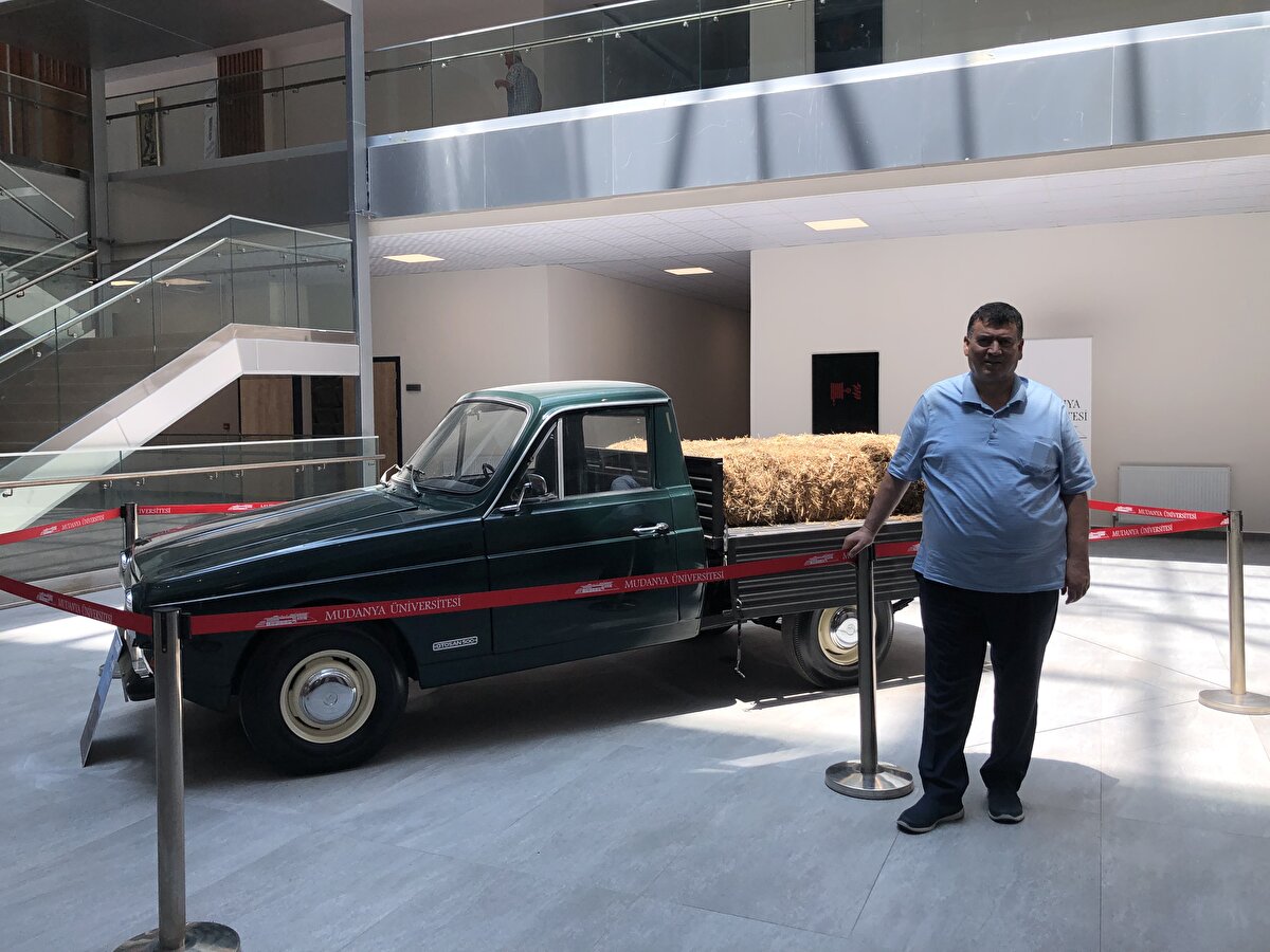 Bingöl, kiraladıkları kamyona yükledikleri saman, yiyecek, tezek ve eşyalarıyla Bursa’ya geldi. Zaman içerisinde Gıyasettin Bingöl’ün öncülüğünde ticarette büyüyen aile, kentte tanınır bir noktaya geldi.<br>