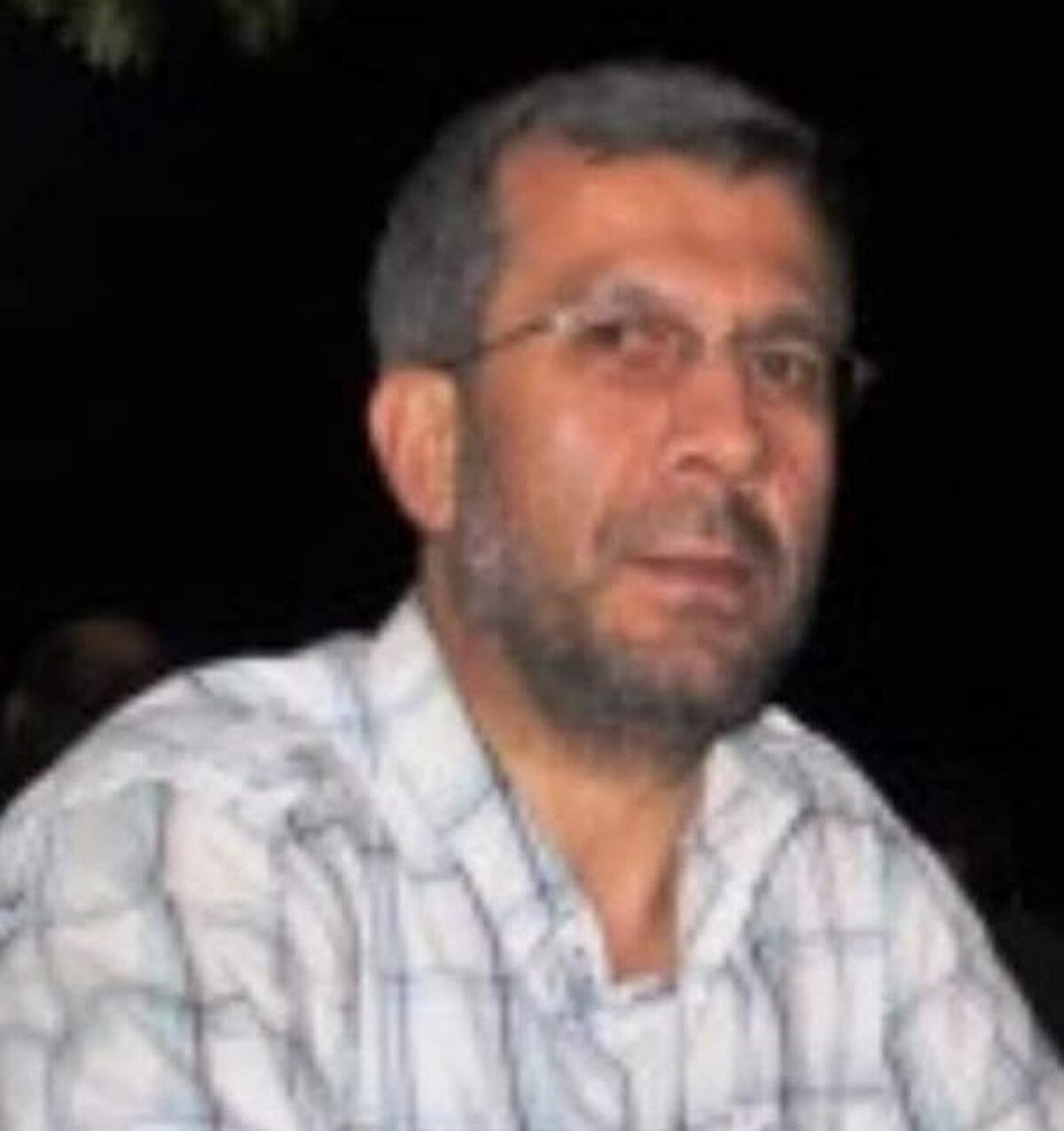 “TİTRENE VE HUZURSUZLUK HİSSİ BASTIRDI”<br>Yavuz'un ifadesinde "Aramızda husumet yoktu. Nefret ve düşmanlık uyandıracak hareketleri vardı. Bu bende korkuya neden oluyordu. Bu duygum 5 yıldır var. 1 gün önce kolumda titreme ve huzursuzluk hissi bastırdı" dediği öğrenildi.