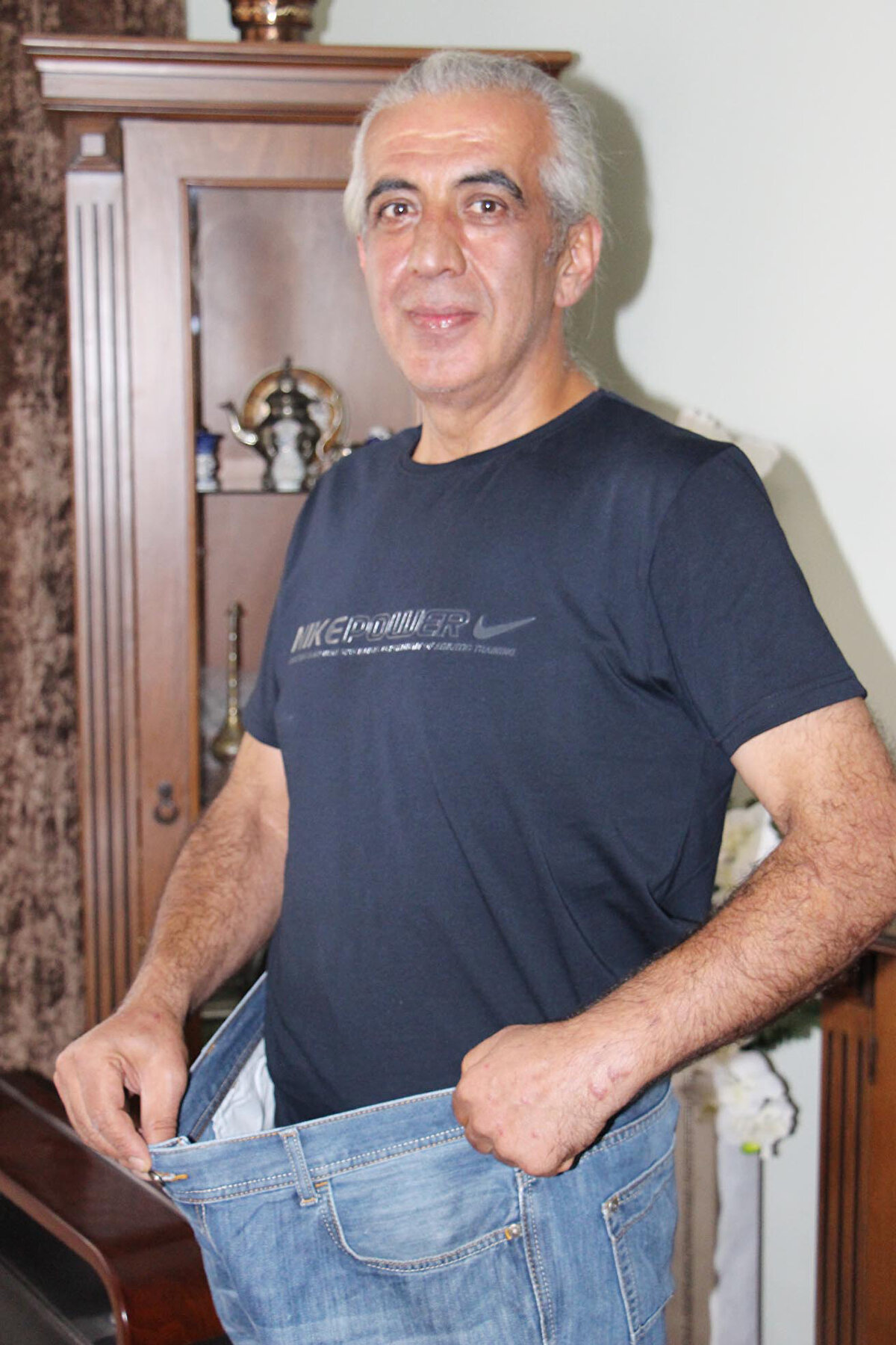 İsa Özcan, yaklaşık 6 yıl önce Demirören Haber Ajansı'na (DHA) aşırı kiloları nedeniyle kalp krizi riski korkusu yaşadığını ve diyetle 136 kilodan 76 kiloya düştüğünü anlatmıştı. 