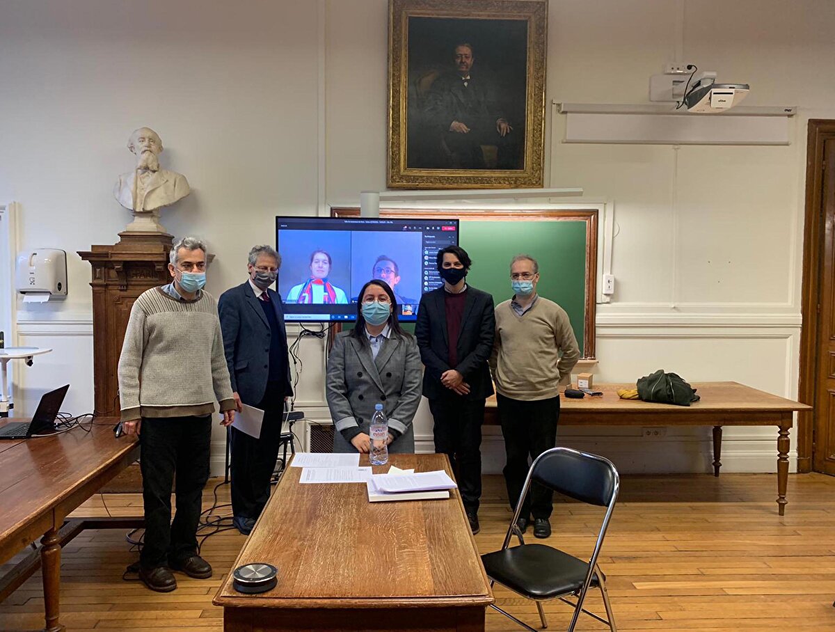 Manisa'nın Yunusemre ilçesinin 20 haneli Beydere Mahallesi'nden çıkarak Fransa'nın en önemli üniversitelerinden birinde doktorasını tamamlayan Sultan Çetinkaya Tahtacı, yaşam hikayesiyle örnek oldu.<br><br>