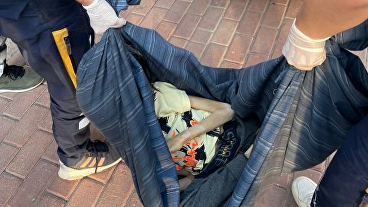 Çok dikkatli bir şekilde kalorisi, yağı, protein oranları hesaplandı. O şekilde veriliyor. Güzel olan şey, verilen bütün gıdaları sonuna kadar tüketiyor. Bu da onun ne kadar istekli olduğunu gösteriyor.<br>