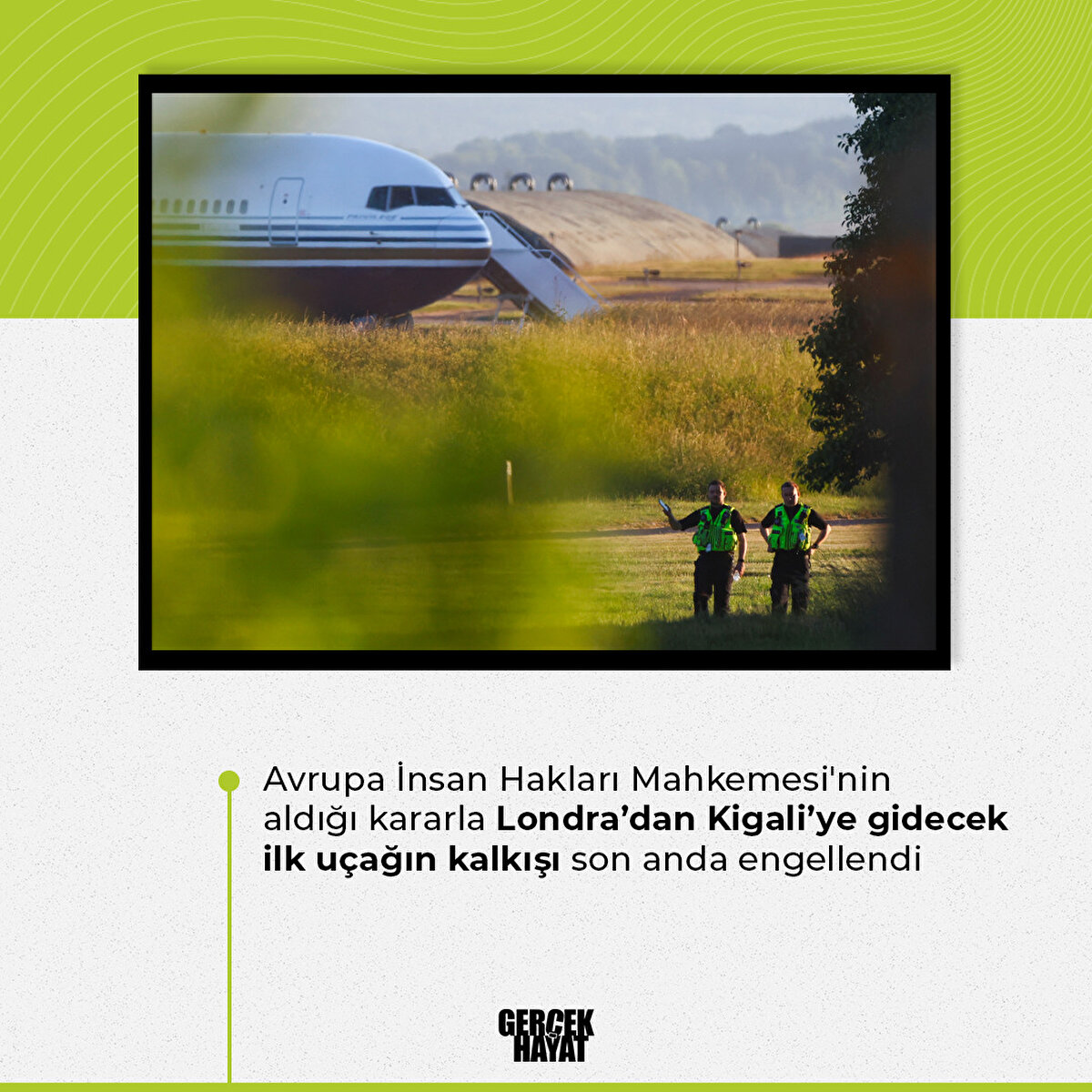 İlk uçağın kalkışı son anda engelledi