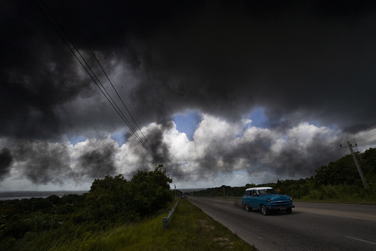 Matanzas Limanı; petrol kuyuları, rafinerileri, dev tanker ekipmanları ve termik santralleri sayesinde ülkenin en büyük sanayi ve ticaret limanı olarak biliniyor.<br><br>