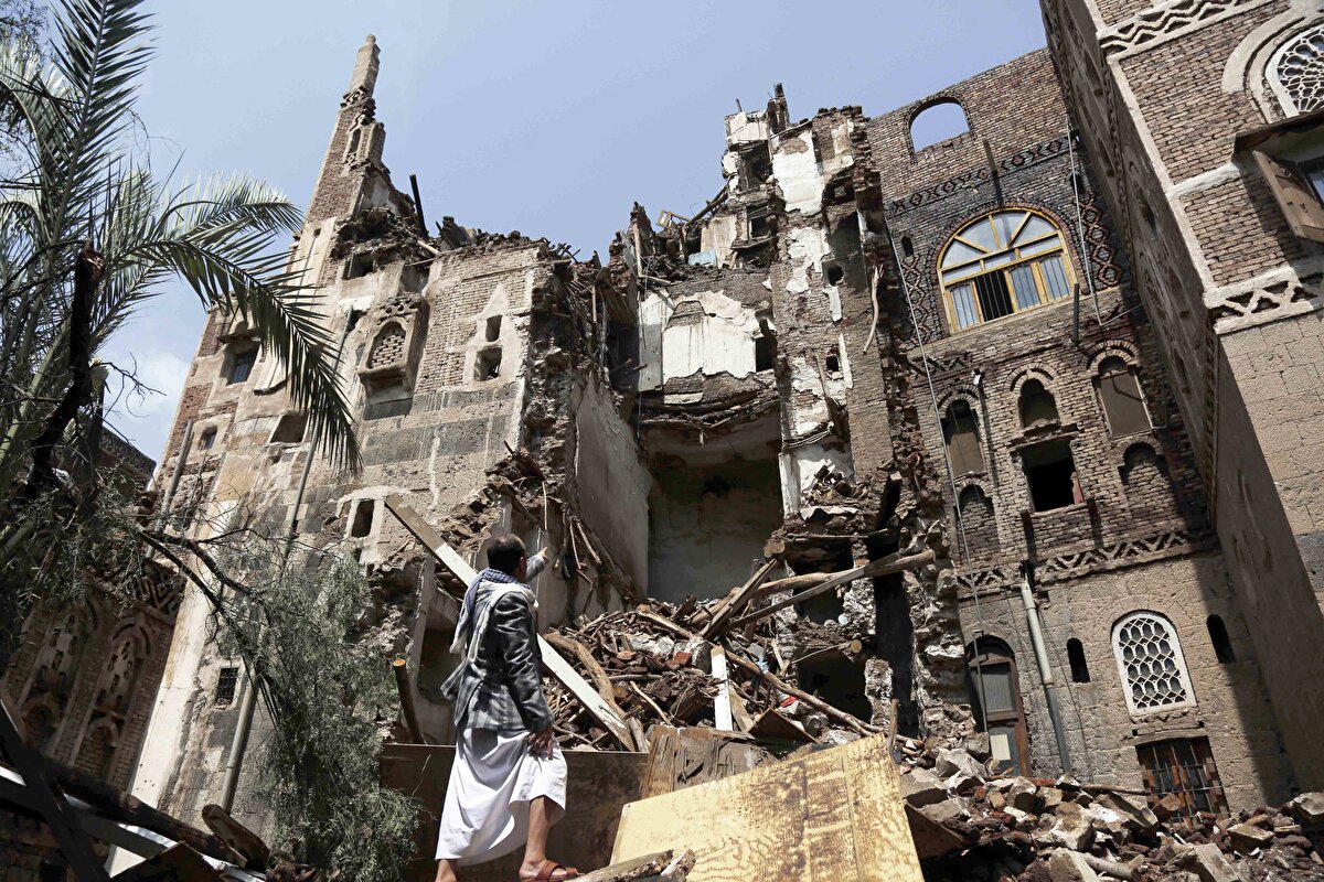 Sekiz yıldan uzun bir süre önce Yemen iç savaşının patlak vermesinden bu yana Sanaa'yı kontrol eden Husiler, son iki haftadır etkili olan sağanak yağışlarla en az 80 binanın ağır hasar gördüğünü ve acil onarıma ihtiyaç duyduklarını ifade etti.