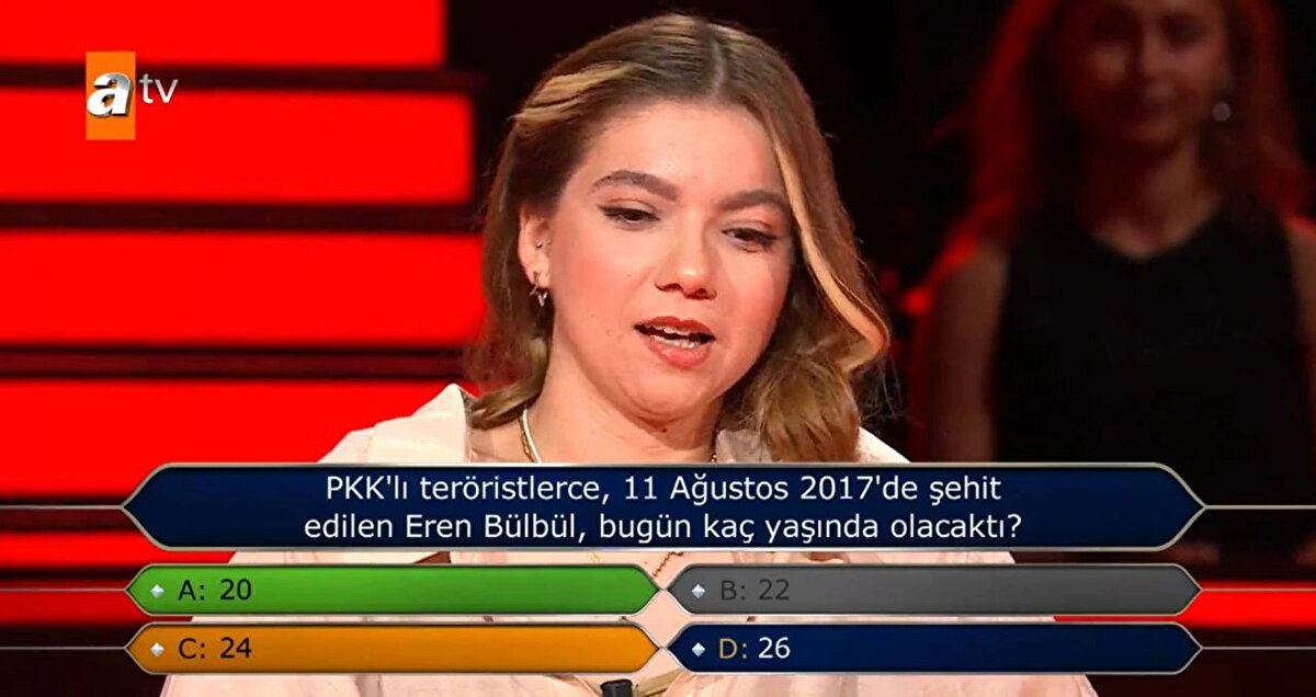 Doğru cevap 20 çıkınca yarışmacı ve sunucu İmirzalıoğlu büyük üzüntü yaşadı.<br><br>