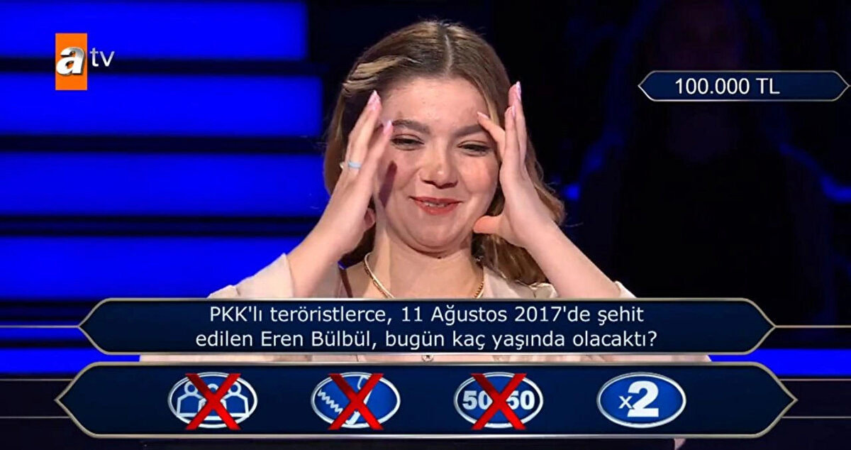Düşündükçe kafası karışan yarışmacı çift cevap jokerini kullanmaya karar verdi.<br><br>