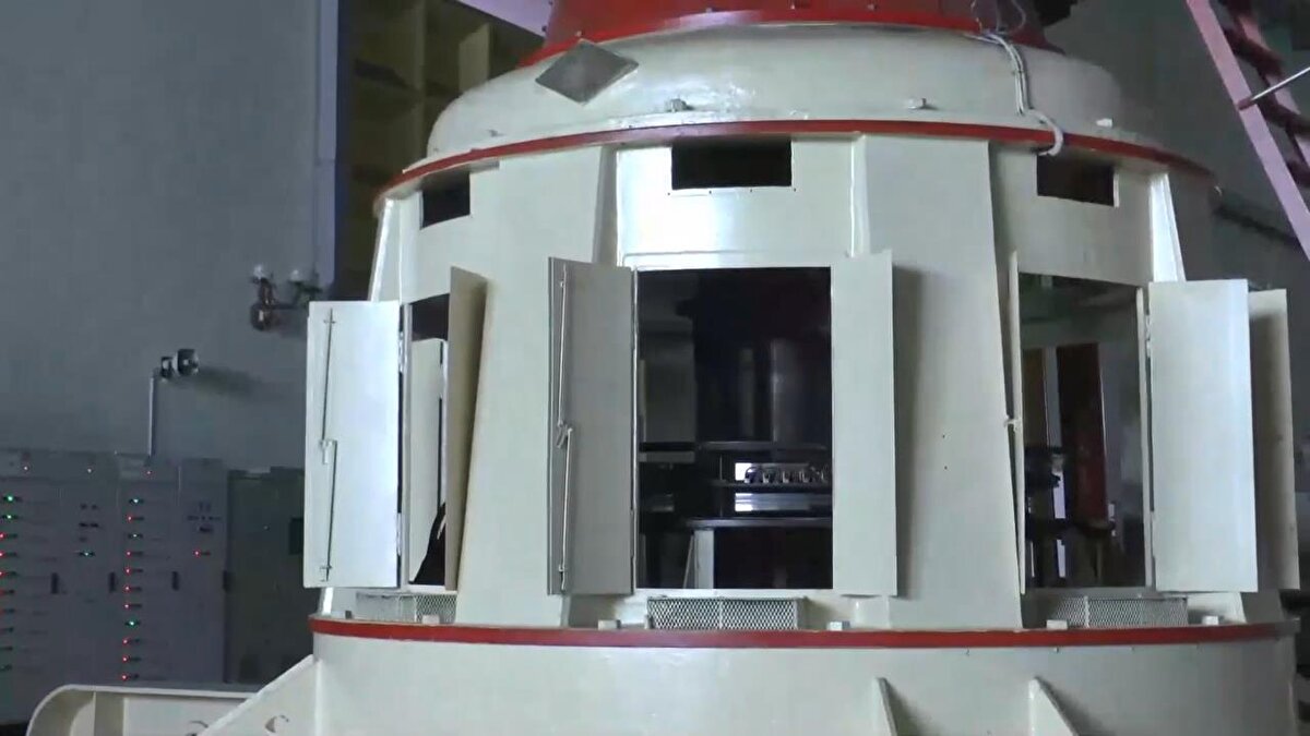 'ZAPORİJYA BİLİNMEZLİĞİ'<br>Geçen hafta Ukrayna'nın Zaporijya kentinde bulunan ve Avrupa'nın en büyüğü olarak kabul edilen nükleer santral, saldırı sonucu hasar gördü. Saldırnın ardından Ukrayna Rusya'yı, Rusya ise Ukrayna'yı suçladı.