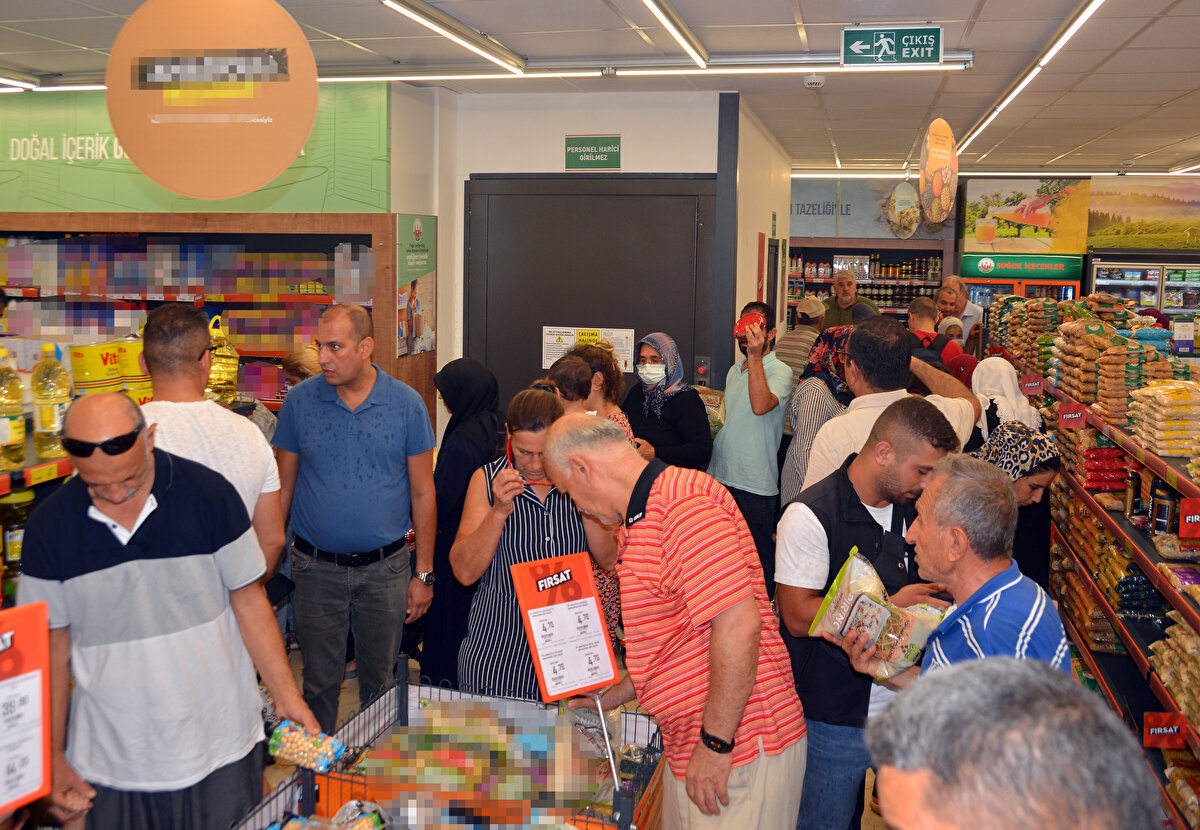 Tarım Kredi Kooperatif marketlerinde 30'dan fazla üründe indirimli satışlar bu sabah başladı.