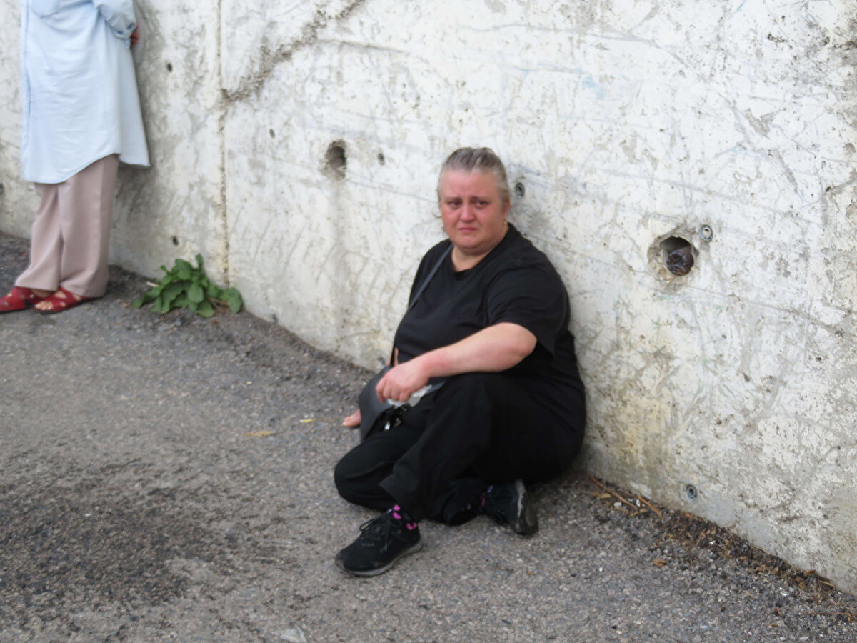 Mahalledekilerden bazıları evlerinden çıkmak istemedi.<br><br>