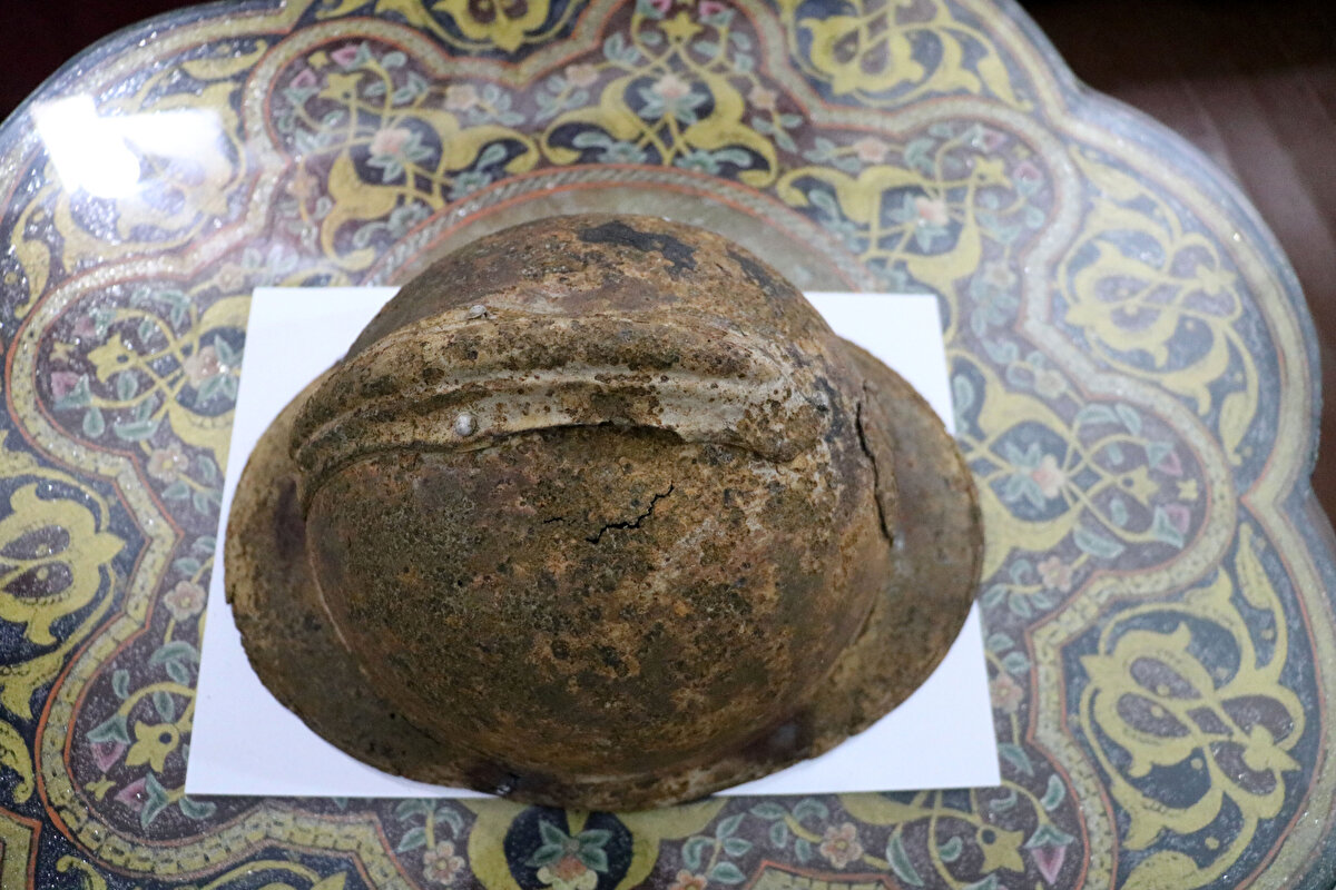 Özpınar, arazideki araştırmalarında Yunanlara ait miğfer, mermi ve çok sayıda eşyaya halen rastlanabildiğini belirterek şöyle konuştu: