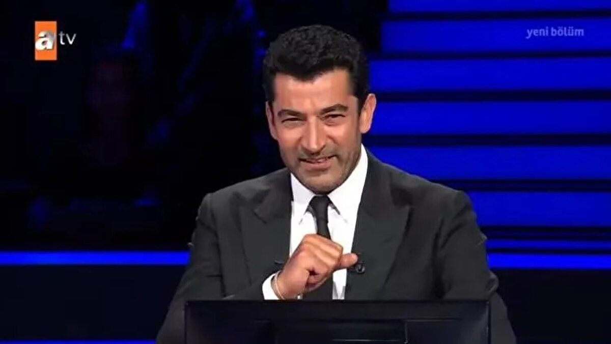 O sırada Çalış, İmirzalıoğlu'na "Benim eşimi arama sebebim ona olan sevgimi milyonların önünde söylemek" dedi.<br><br>