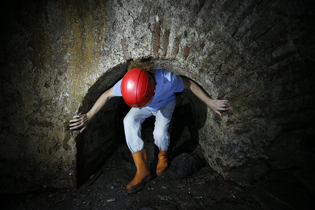 Fatih Sultan Mehmet Vakıf Üniversitesi (FSMVÜ) Mimarlık ve Tasarım Fakültesi Öğretim Üyesi Prof. Dr. Hasan Fırat Diker, ekibiyle birlikte 1485 yıldır ayakta duran eseri havalandırarak ayakta tutup rutubetten koruyan yer altı tünelleri ve menfezlerinin 2 yıl önce yaptıkları araştırmayla mimari belgelemesini yaptı.<br><br>