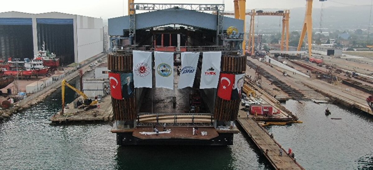 Proje kapsamında tamamlanan havuz, milli denizaltı üretilmesi, denizaltıların bakım, onarım ve modernizasyon faaliyetlerinin aralıksız sürdürüldüğü Gölcük Tersanesi Komutanlığı'nın denizaltı inşa ile bakım onarım altyapı ve kabiliyetlerinin arttırılması maksadıyla imal edildi.<br><br>