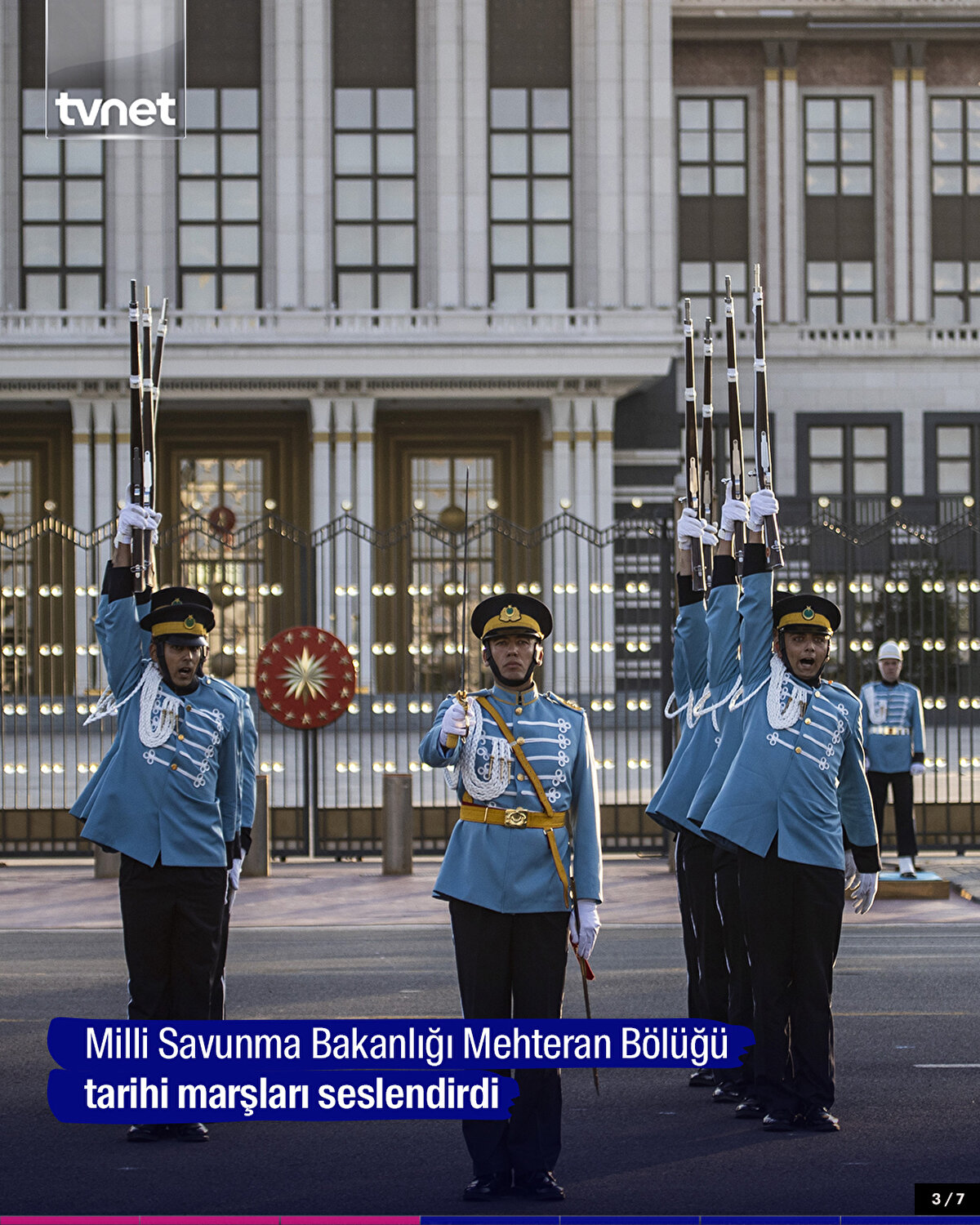 Milli Savunma Bakanlığı Mehteran Bölüğü tarihi marşları seslendirdi
