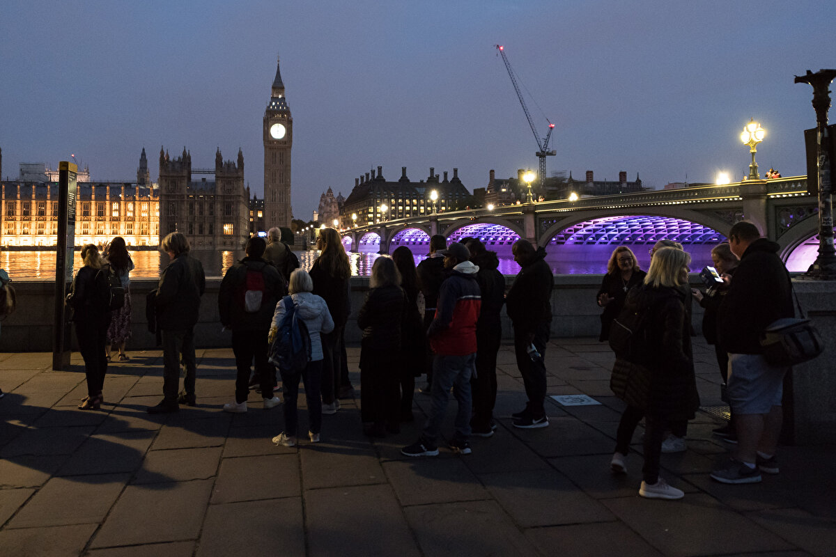 Kraliçe'nin cenaze töreni, 19 Eylül Pazartesi günü İngiltere’nin başkenti Londra’daki Westminster Abbey Kilisesi'nde düzenlenecek.<br><br>