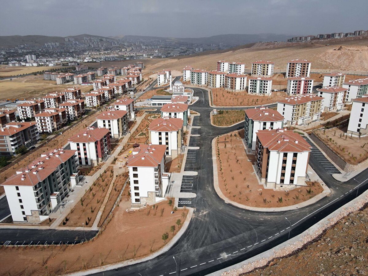 18- Peşinat ödemeleri için kamu bankaları destek sunacak mı?<br><br>Daha önce kamu bankaları, TOKİ’den ev alanlara peşinat ödemelerinde imkanlar oluşturmuştu. Bu projede de peşinat için uygun ödeme imkanlarının sağlanması bekleniyor.