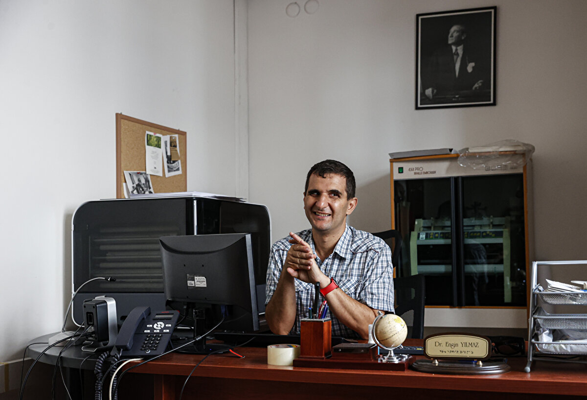 "Beni görüp önümde şükrediyorlar, bu resmen hakir görmektir"<br><br>"Kör" ifadesinin kullanılmasında sakınca görmediğini belirten Yılmaz, aslında insanların bu ifadeye negatif anlam yüklediğine işaret etti.