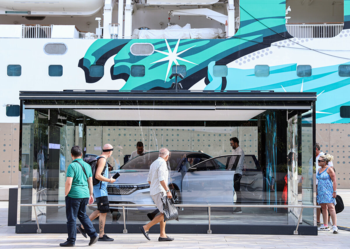 15 Ekim tarihine kadar ziyaretçilerle buluşacak olan Konsept Akıllı Cihaz, Togg’un gelecekte kullanacağı teknolojilerle ilgili önemli ipuçları veriyor.<br><br>