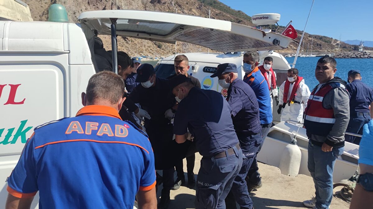 Kaçak göçmenlerin verdiği bilgi doğrultusunda kayıp 1 göçmen için bölgede arama kurtarma çalışması başlatıldı.<br><br>