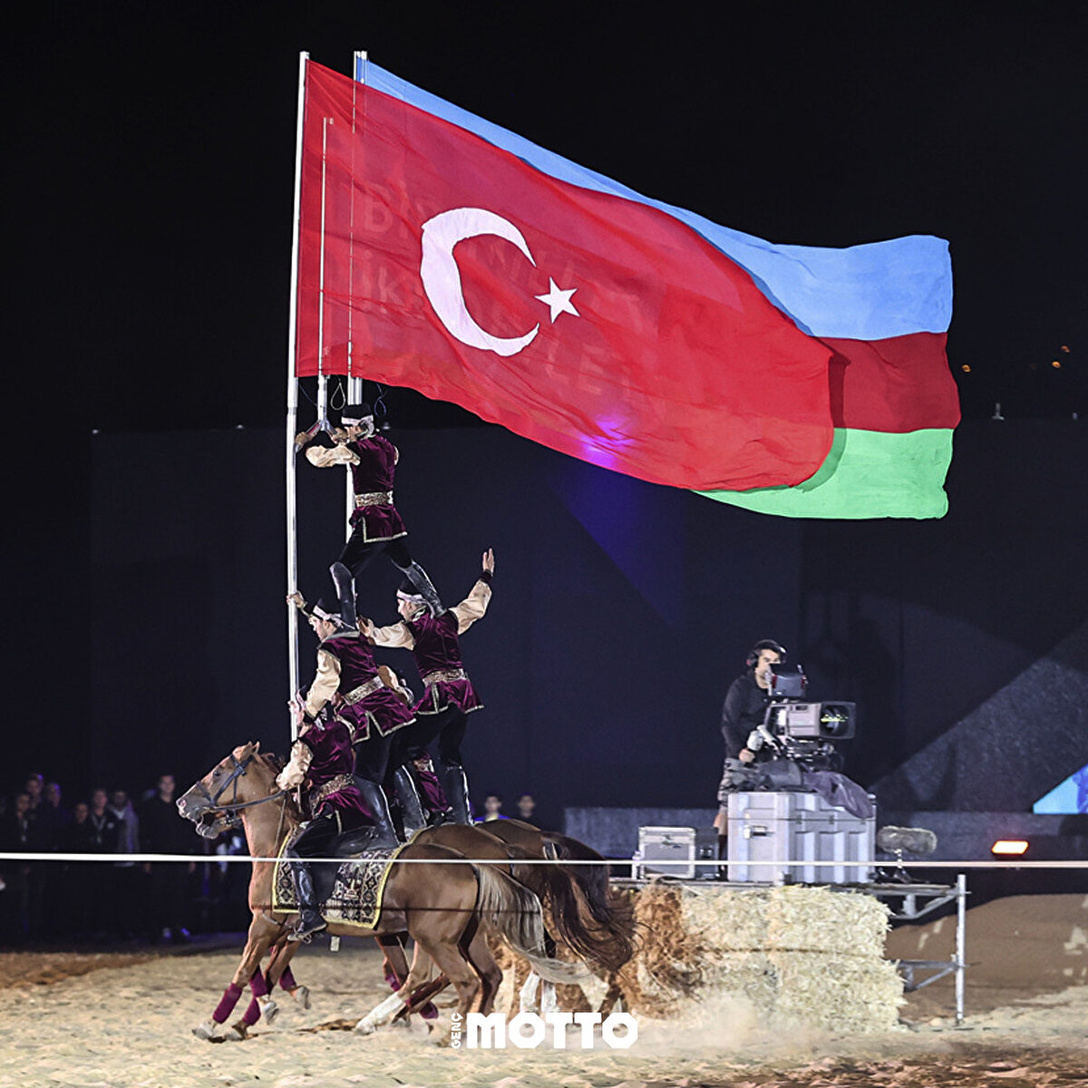 Ayrıca kültürel, sanatsal, geleneksel sporlar, gastronomi, el sanatları ve çocuk oyunları, misafirlerle buluştu.