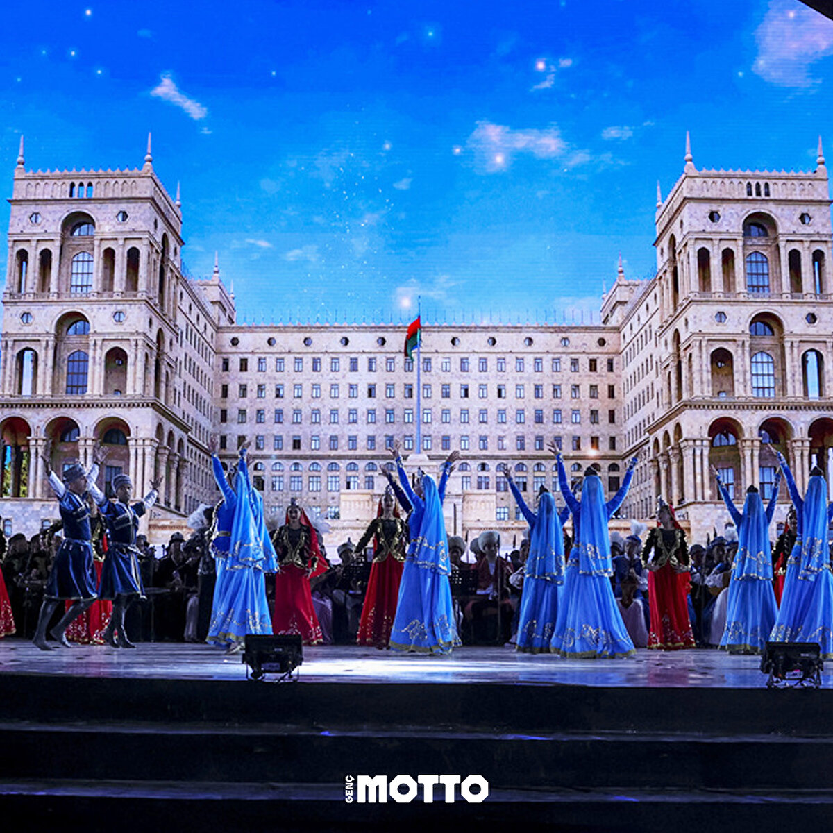 Kapanış seremonisinde dans koreografileri, Karabağ atlarının heyecanlandıran gösterisi ile Türkiye, Kırgızistan, Türkmenistan, Azerbaycan, Özbekistan'dan vokal ve koreografi performansları büyük beğeni topladı.