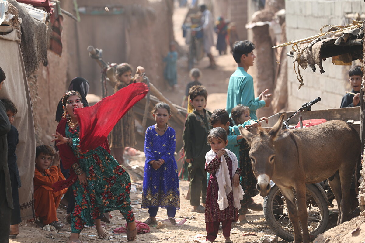 Kamp sakinlerinden Halid Ahmed, 40 yıl süren savaş durumu sebebiyle ülkelerine geri dönemediklerini vurgulayarak, "Ne söyleyebilirim, yaşanan işgallerle ülkemiz ve yaşamımız elimizden alındı." diye konuştu.