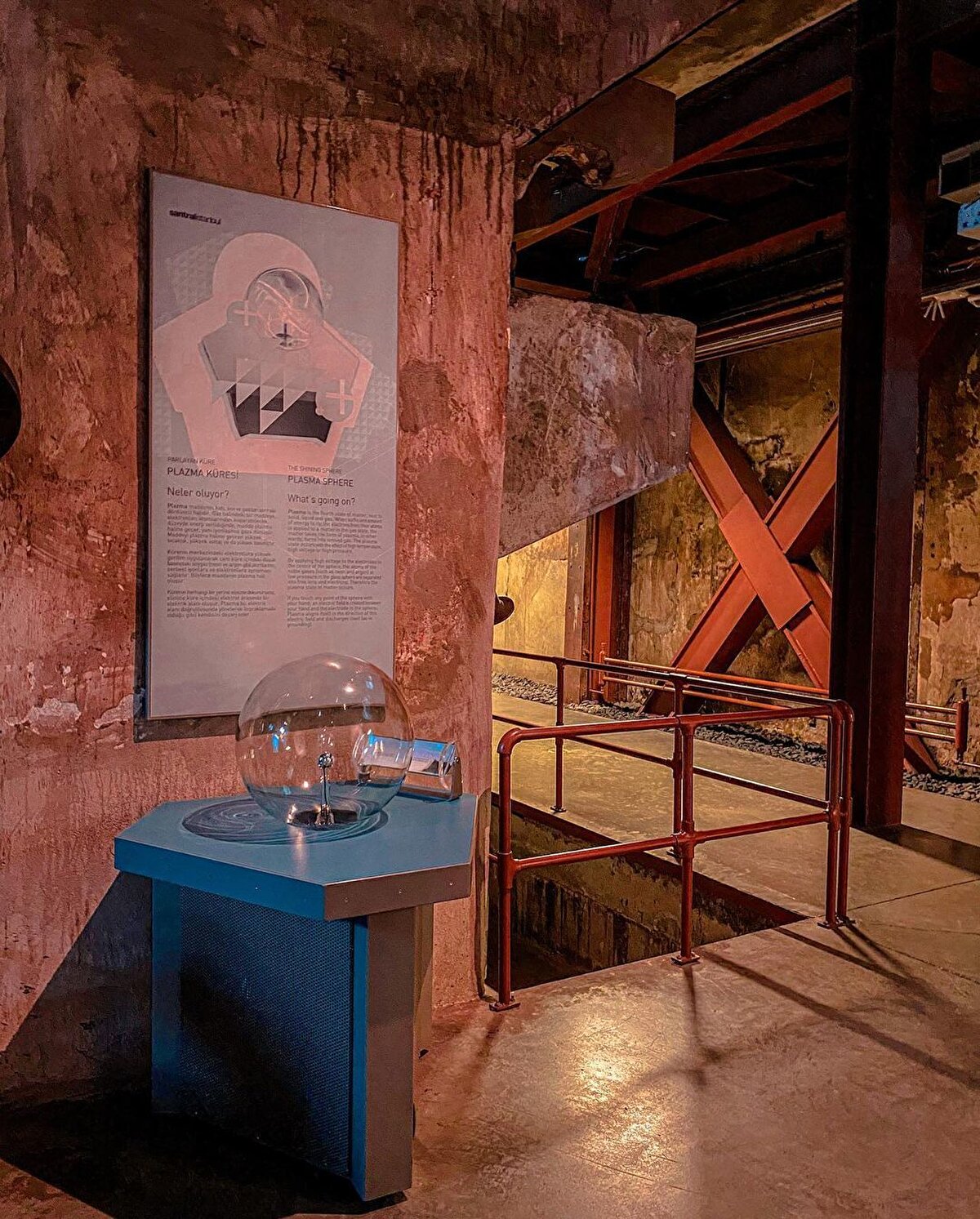 İstanbul Bilgi Üniversitesi'ne bağlı Santralistanbul Kampüsü'nün Haliç kıyısında ise bu santrale kömür taşıyan gemilerin yanaştığı tarihi bir rıhtım bulunuyor.