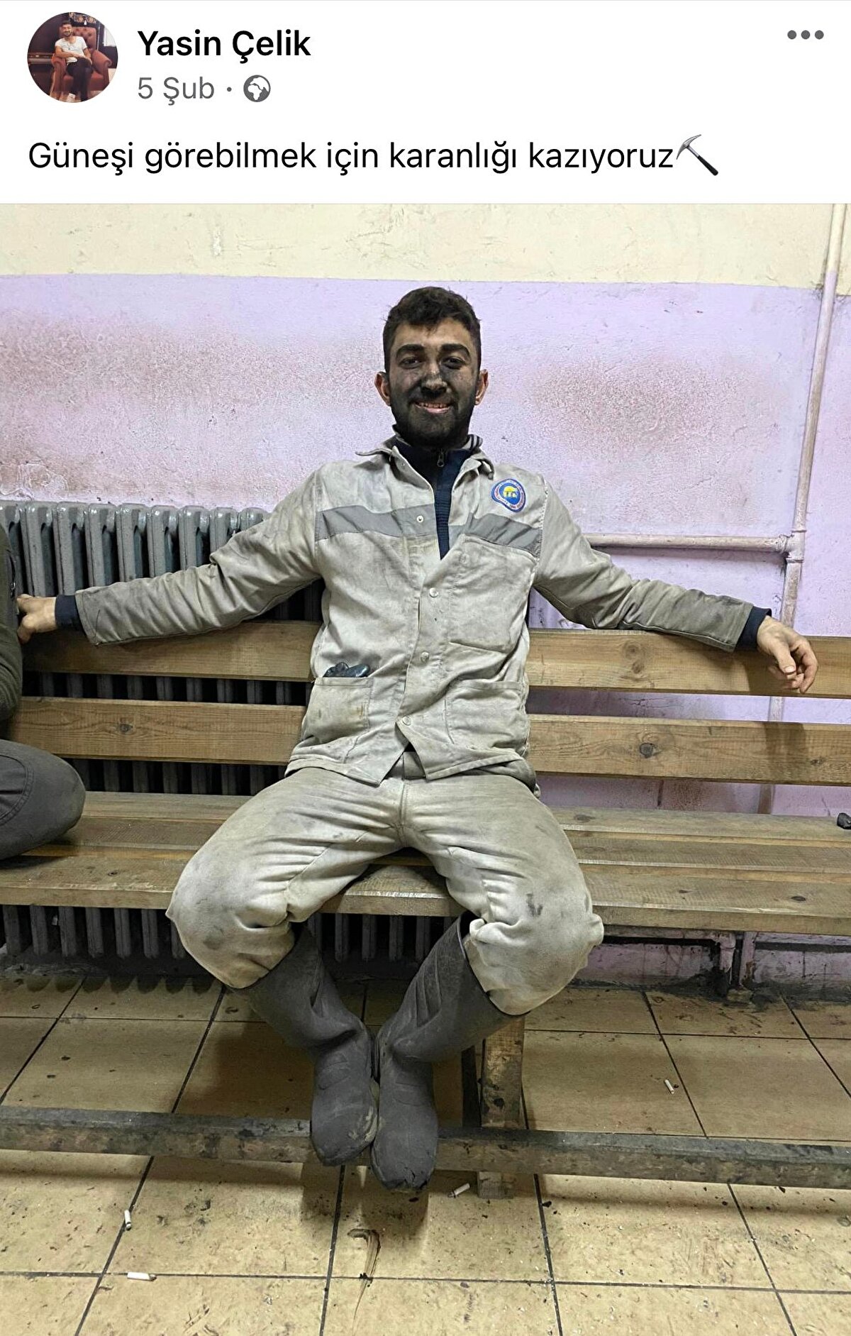“GÜNEŞİ GÖREBİLMEK İÇİN KARANLIĞI KAZIYORUZ” <br>Patlamada yaşamını yitiren Yasin Çelik’in, 5 Şubat 2021’de sosyal medya hesabından “Güneşi görebilmek için karanlığı kazıyoruz” paylaşımı kaldı geride.