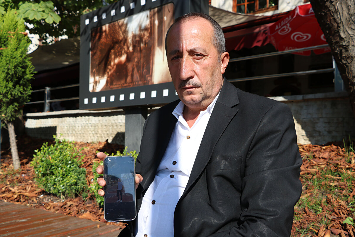 Oğlunun 16 ay gündüz çalıştıktan sonra vardiyasının değiştiğini belirten Mehmet Poyraz, "6 Ekim'de sendika seçimleri oldu. O güne kadar 15- 16 ay hep gündüze gitti. 15- 16 ay gündüze giden Ferhat, aynı gün sendika seçimlerinde muhalifleri kazandığı için tertibi değiştirildi. O da 16.00 vardiyasına verildi. 8- 9 gün çalıştı, cuma günü vardiyasında patlama oldu, hayatını kaybetti" ifadelerini kullandı.<br>