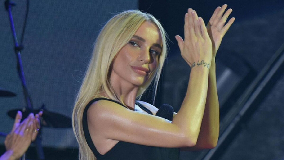 İstanbul 11. Asliye Ceza Mahkemesi'ndeki duruşmaya tutuksuz sanık Gülşen Çolakoğlu ve 4 avukatı katıldı.<br>