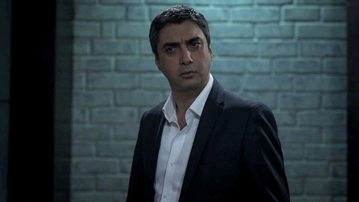 Hayatını Türkiye'de devam etme kararı alan Necati Şaşmaz, Ankara'da sigorta acentesi açtı.