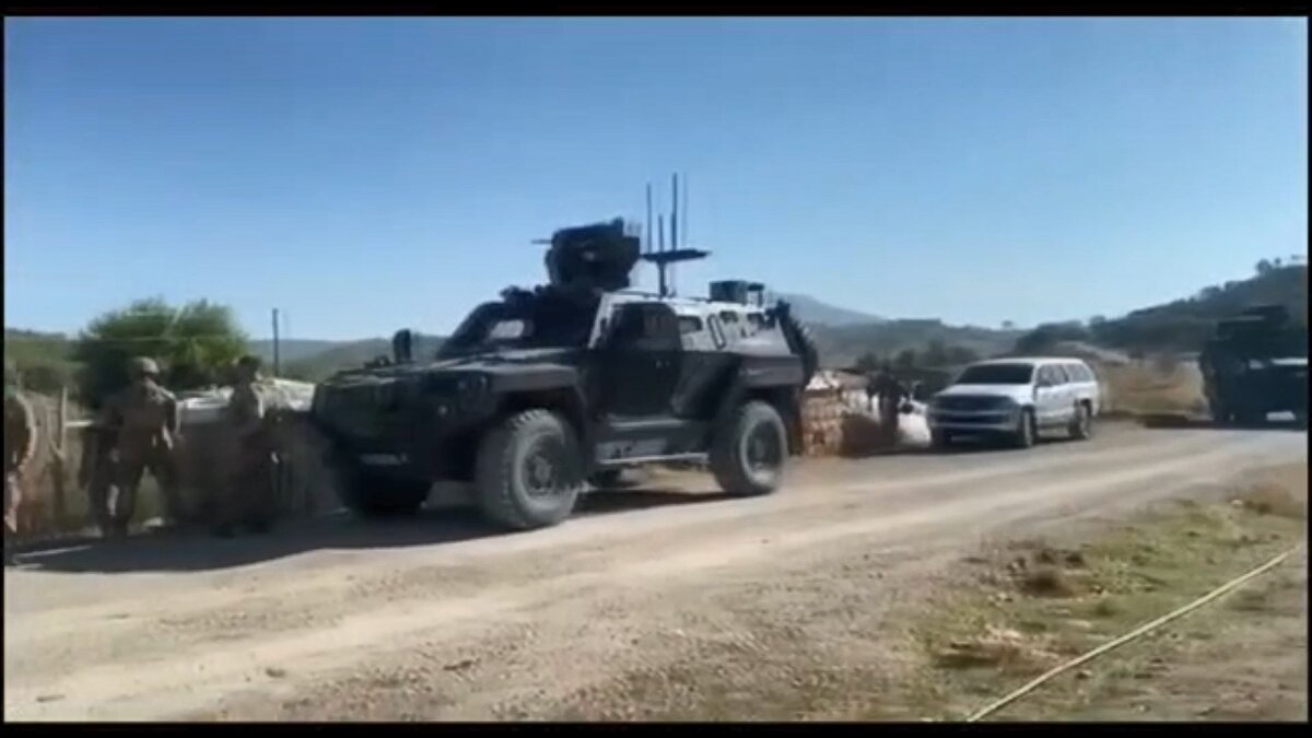 İstanbul ekipleri, ehliyet sınavlarında farklı sınıf ve zamanlarda benzer kopya düzeneklerinin yakalanması nedeniyle inceleme başlattı.<br><br>