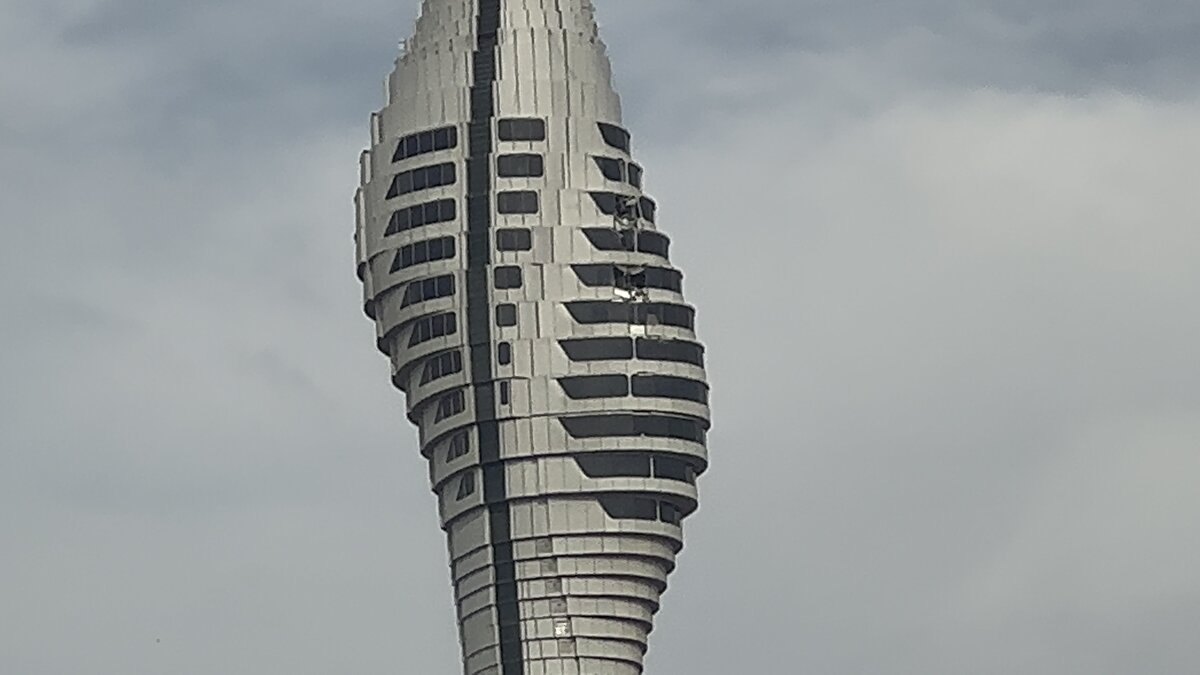 Dış cephede oluşan yüzeysel hasar giderilene kadar Çamlıca Kulesi'ne ziyaretçi kabul edilmeyecek.<br><br>