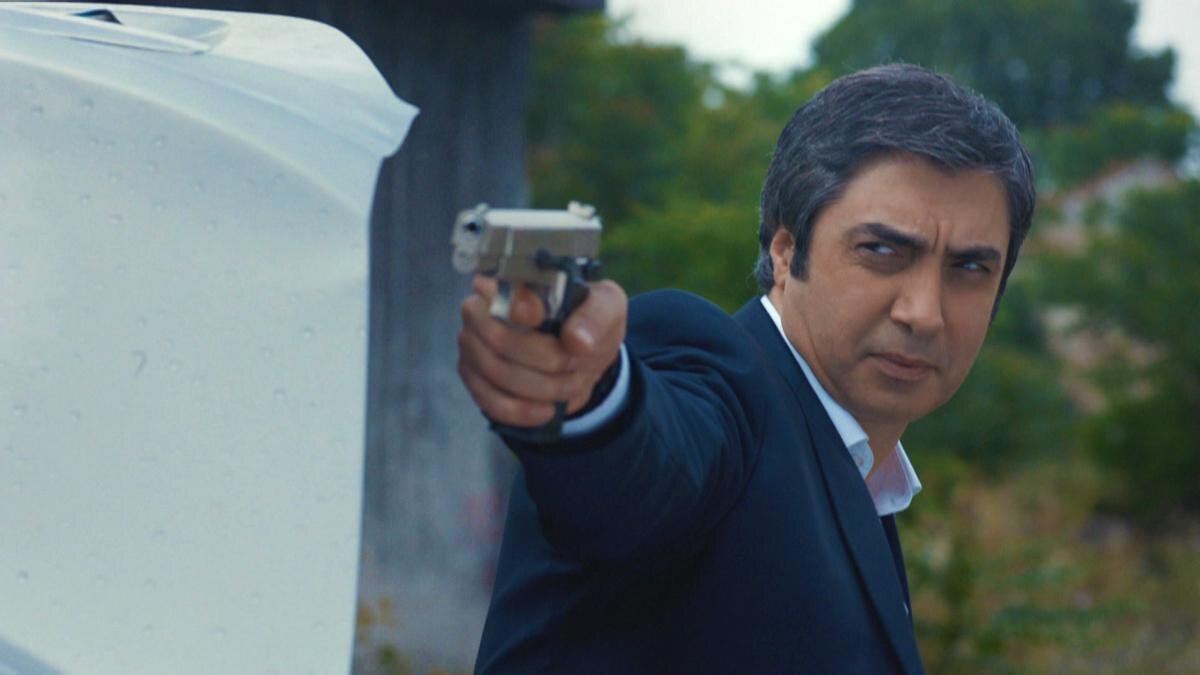 Artık tekrar istenmeye başladı dizi. Nasipse olacak" ifadelerini kullandı.