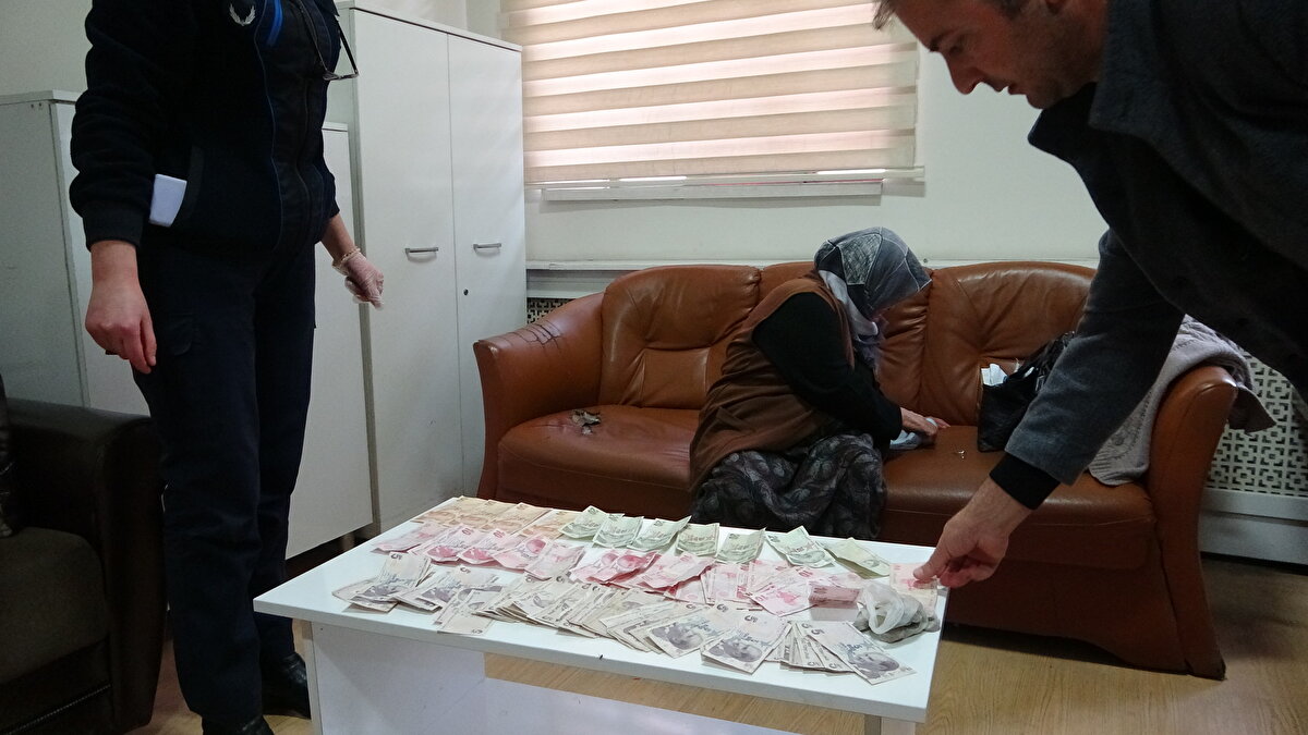 Ulu Cami çevresinde dilencilik yaptığı tespit edilen Döndü T. (63), zabıta ekipleri tarafından yakalanarak belediyeye getirildi.