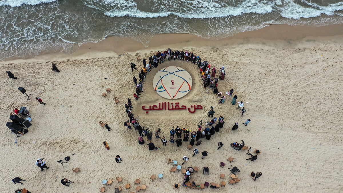 Yaptıkları resimle Gazze'deki çocukların sıkıntılarına dikkati çekmeyi amaçladıklarını kaydeden Haseni, uluslararası toplumu, İsrail'in Gazze'ye yönelik saldırıları konusunda üzerine düşeni yapmaya çağırdı.