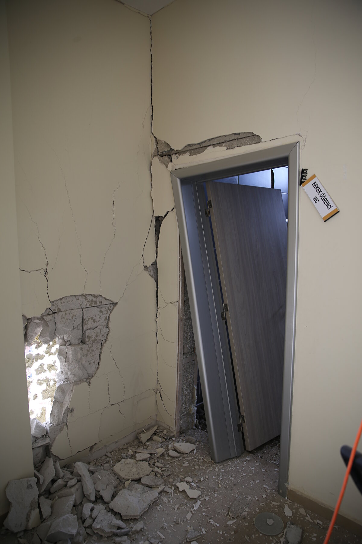 Soylu, Pençe Kılıç Hava Harekatı sonrası gerçekleştirilen saldırılara da cevabın en güçlü şekilde verileceğini söyledi.<br>