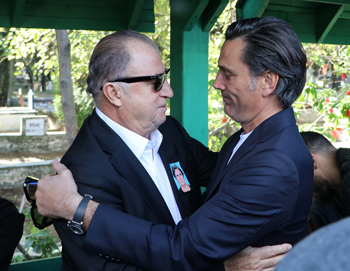 Cenaze daha sonra Asri Mezarlığı'na getirildi.