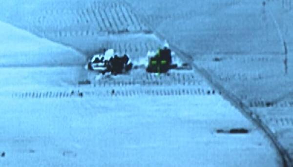 Terör elebaşı Abdi, Rus komutanla yaptığı görüşmede bir kara operasyonunu engellemesi için Moskova'ya çağrıda bulunduklarını söyledi, Türk tanklarının Suriye'nin kuzeyine girmesini kendilerinin varlığı için 'son savaş' olarak tanımladı.<br><br>