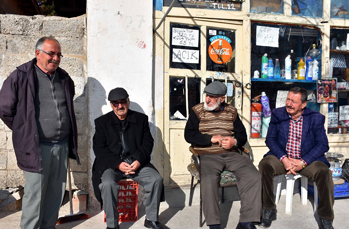 Şu anda tesisin Adalet Bakanlığı İş Yurtları Kurumunca işletildiğini anlatan Erdemir, "Günlük 10 ton süt işliyorlar, ileride 30 tona kadar çıkarılabilecek. 5 bin metrekare kapalı alana sahip güzel bir tesis oldu. Adalet Bakanımız Bekir Bozdağ'a teşekkür ediyorum." dedi.<br>
