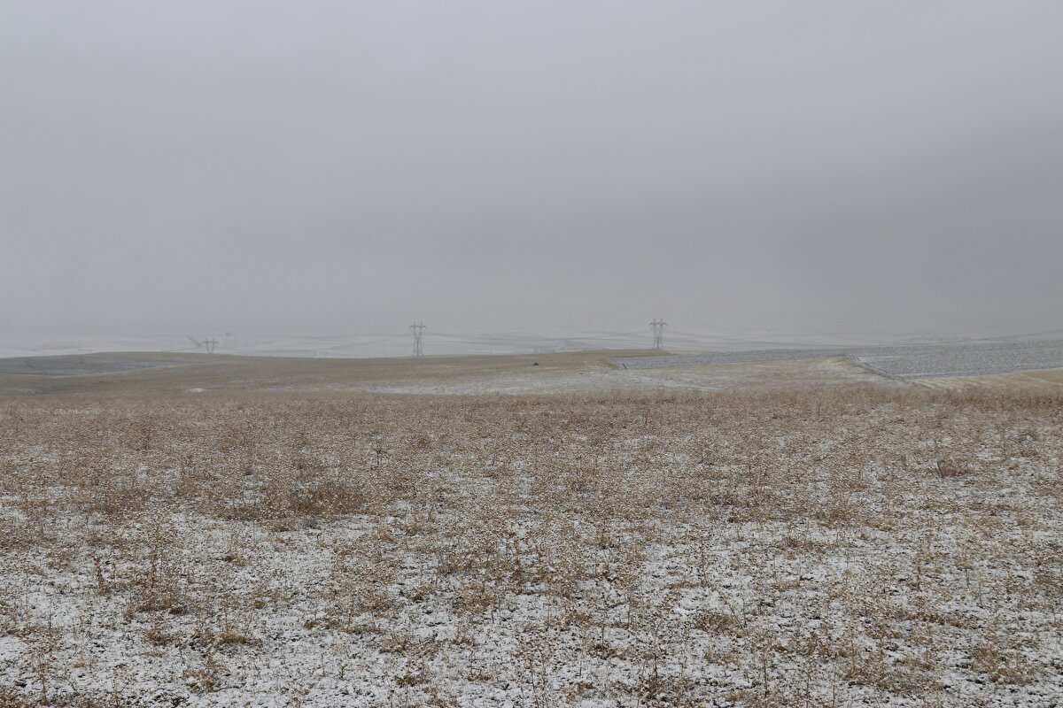 Meteoroloji 12. Bölge Müdürlüğü ekiplerince yapılan son değerlendirmeye göre, bölge genelinde hava parçalı ve çok bulutlu, aralıklı yağmurlu, yağışların yüksek kesimlerde karla karışık yağmur ve kar yağışlı olacağı, sabah ve gece saatlerinde yer yer pus ve sis hadisesi ile buzlanma ve don olayının görüleceği tahmin ediliyor.<br><br>