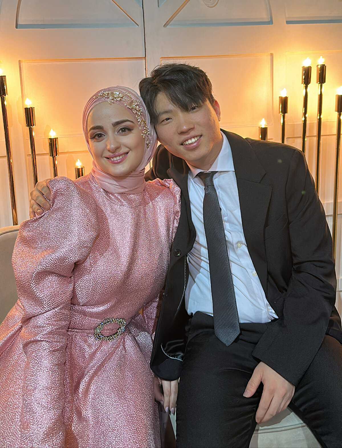  Türkiye'ye yerleşme kararı benim için zor olmadı, biraz zamana ihtiyacım var. Karadeniz müziklerini çok seviyorum. Horon oynamayı da öğrendim. 