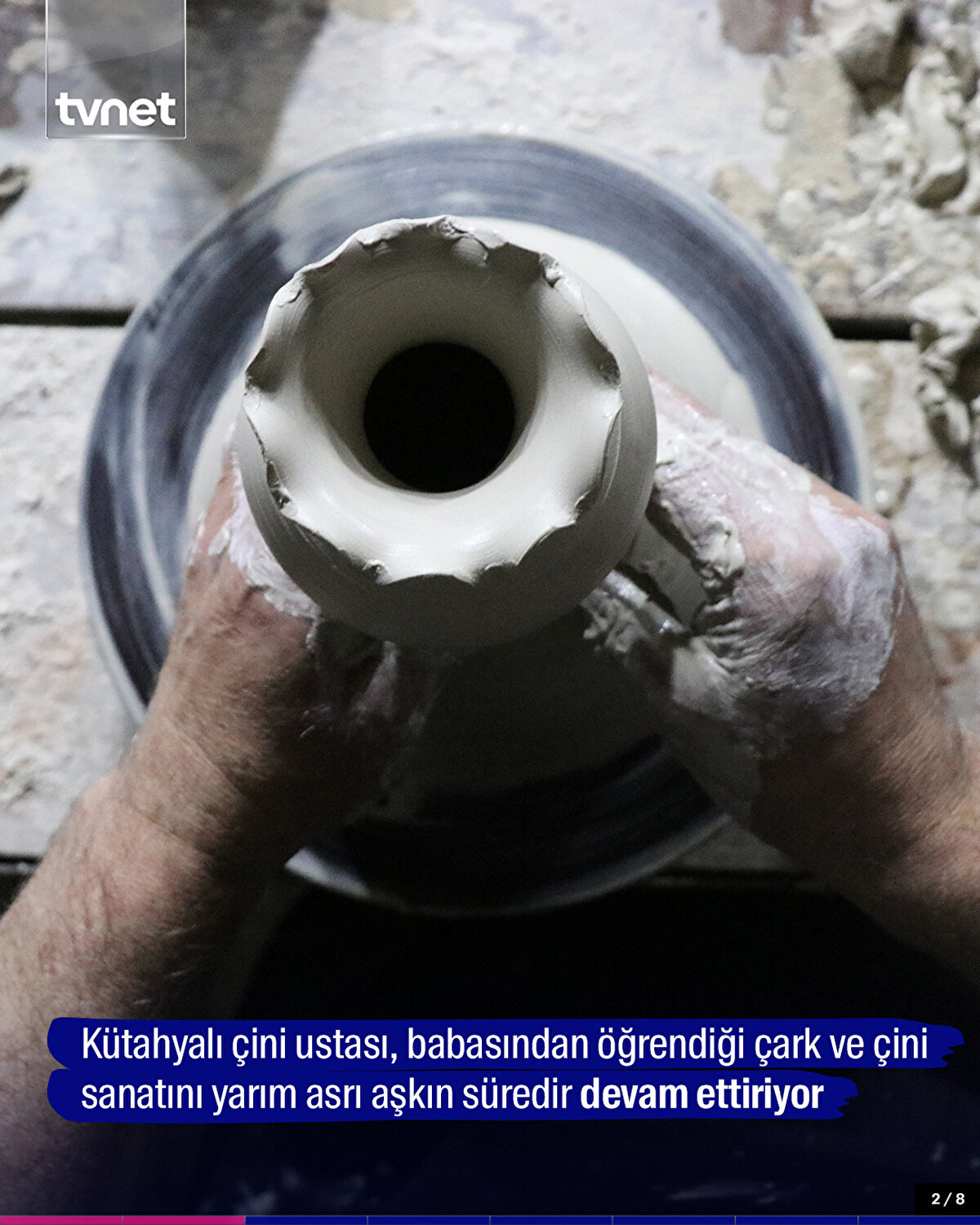 Kütahyalı çini ustası, babasından öğrendiği çark ve çini sanatını yarım asrı aşkın süredir devam ettiriyor